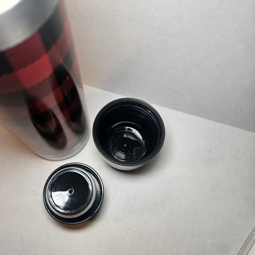 Christmas Buffalo Plaid Vacuum Insulated Water Bottle 17 OZ Red Black Stainless